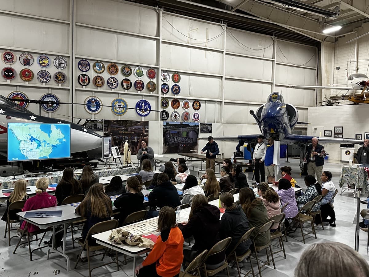Kentucky museum hosts its first Girls in Aerospace program — General  Aviation News