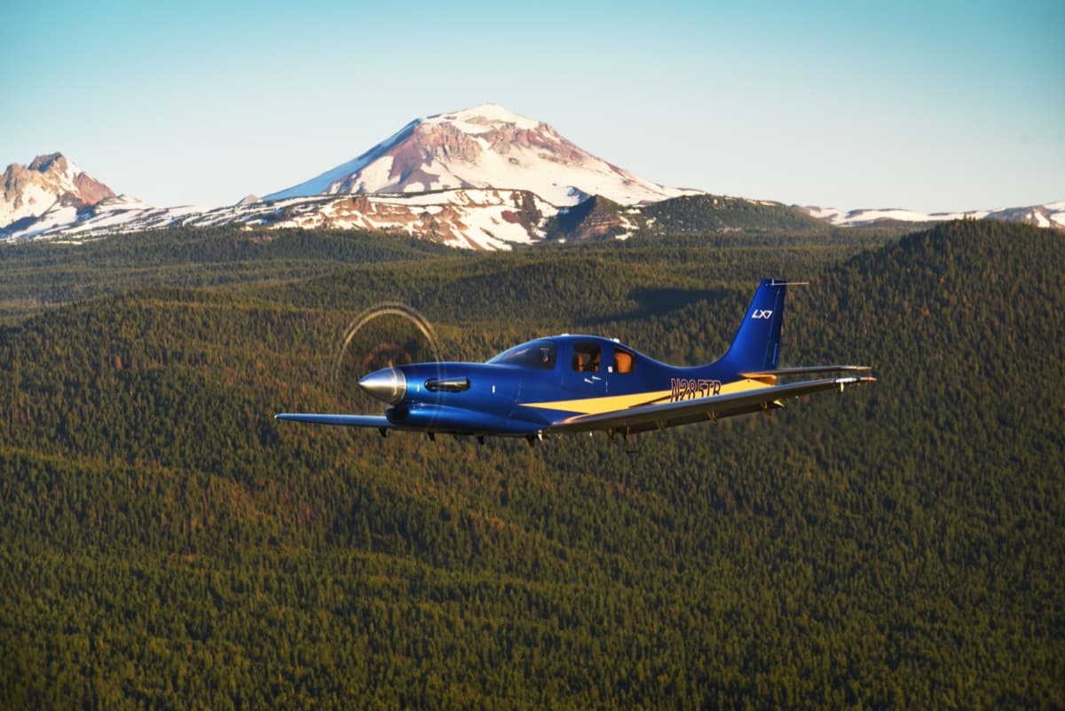 Picture of the Day: LX7 near South Sister — General Aviation News